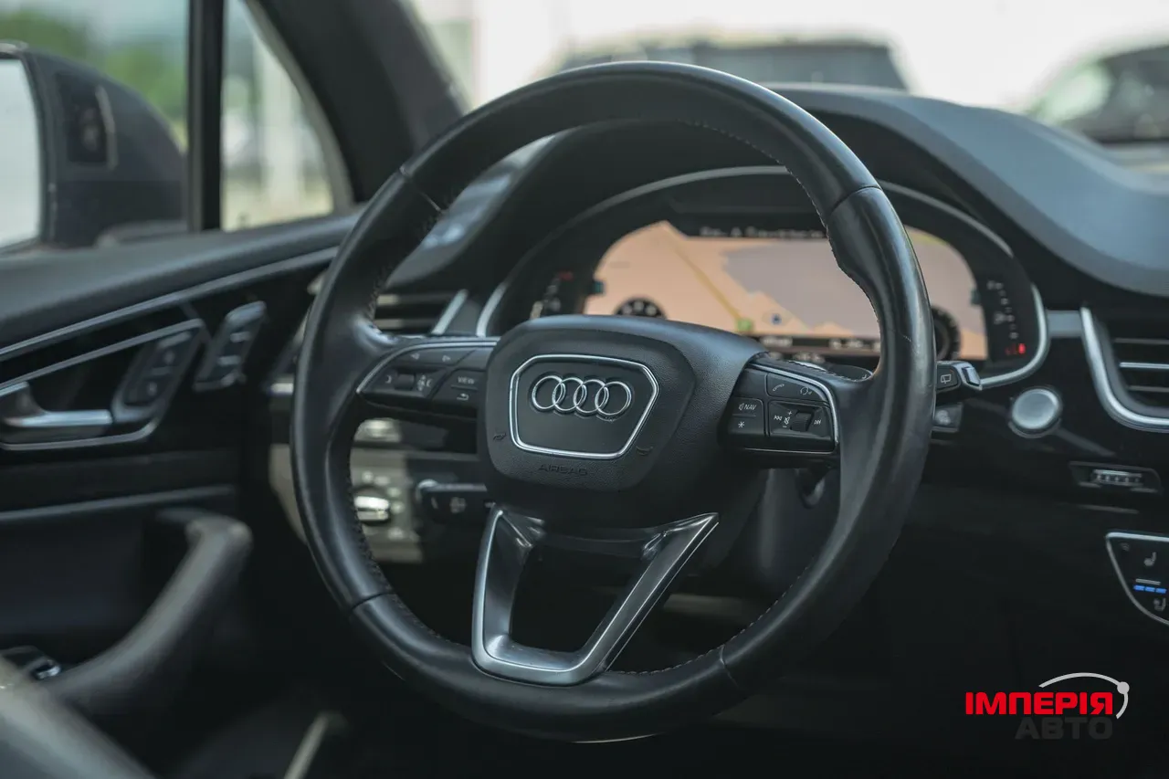 Audi Q7 - фото 36