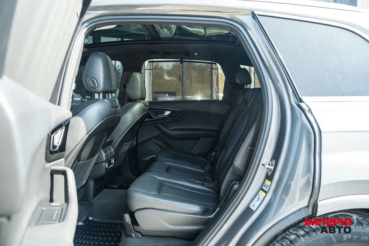 Audi Q7 - фото 56