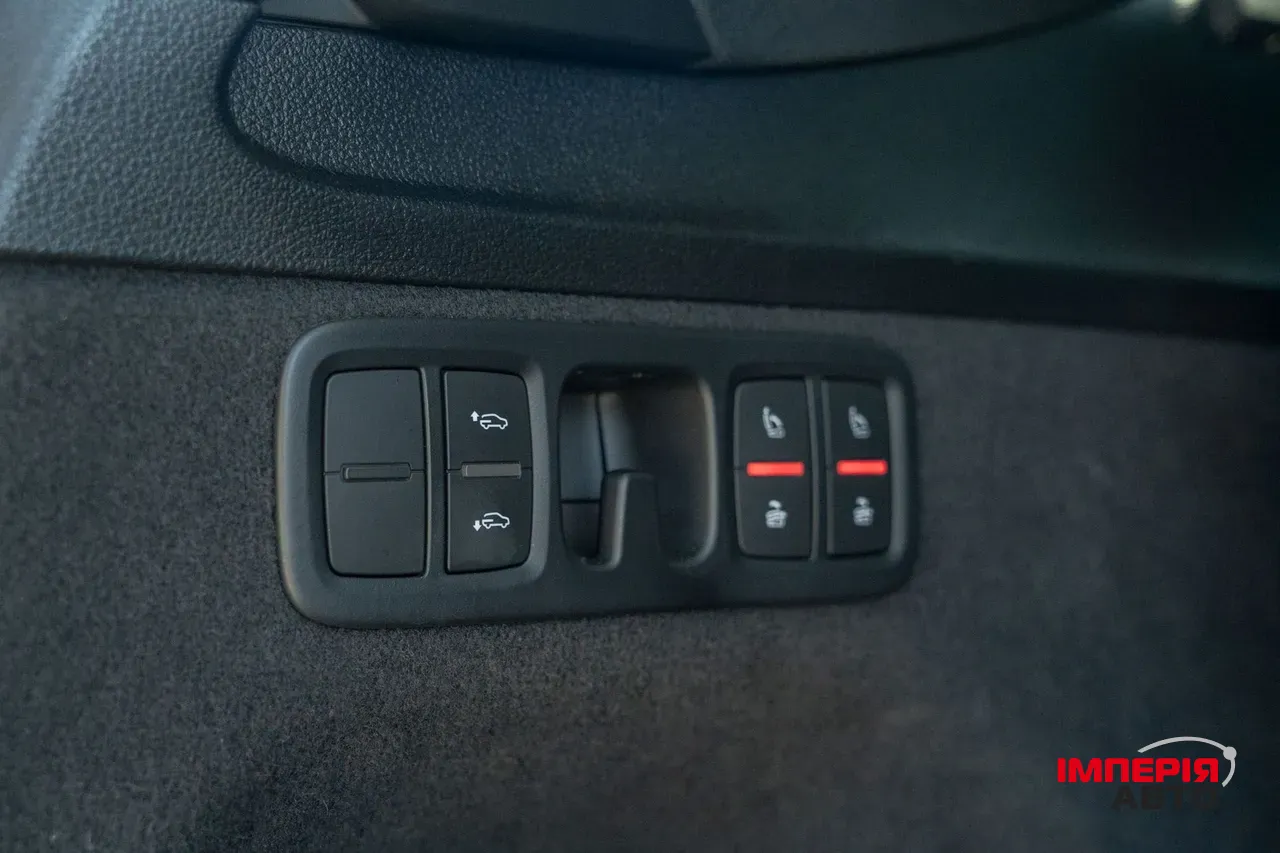 Audi Q7 - фото 63