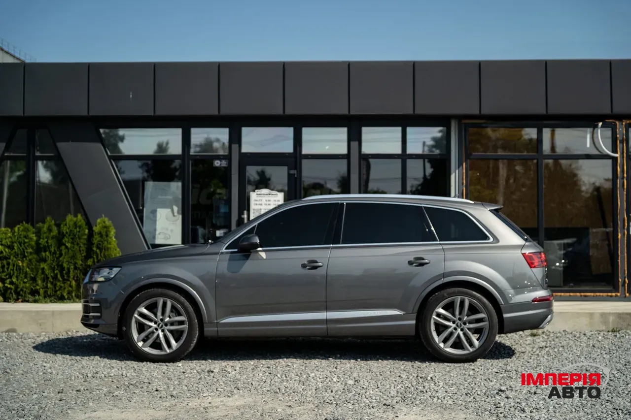 Audi Q7 - фото 4