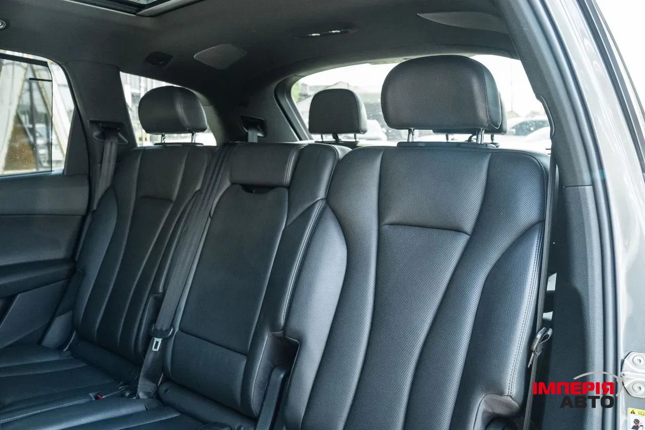 Audi Q7 - фото 57