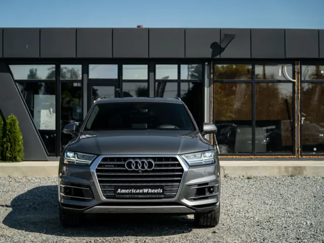 Audi Q7 - фото 2