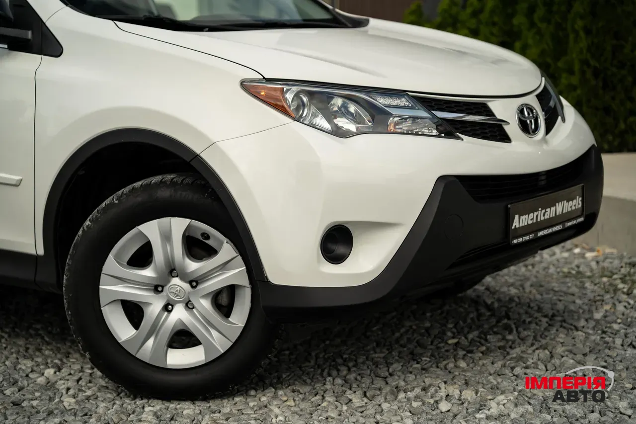Toyota RAV4 - фото 18