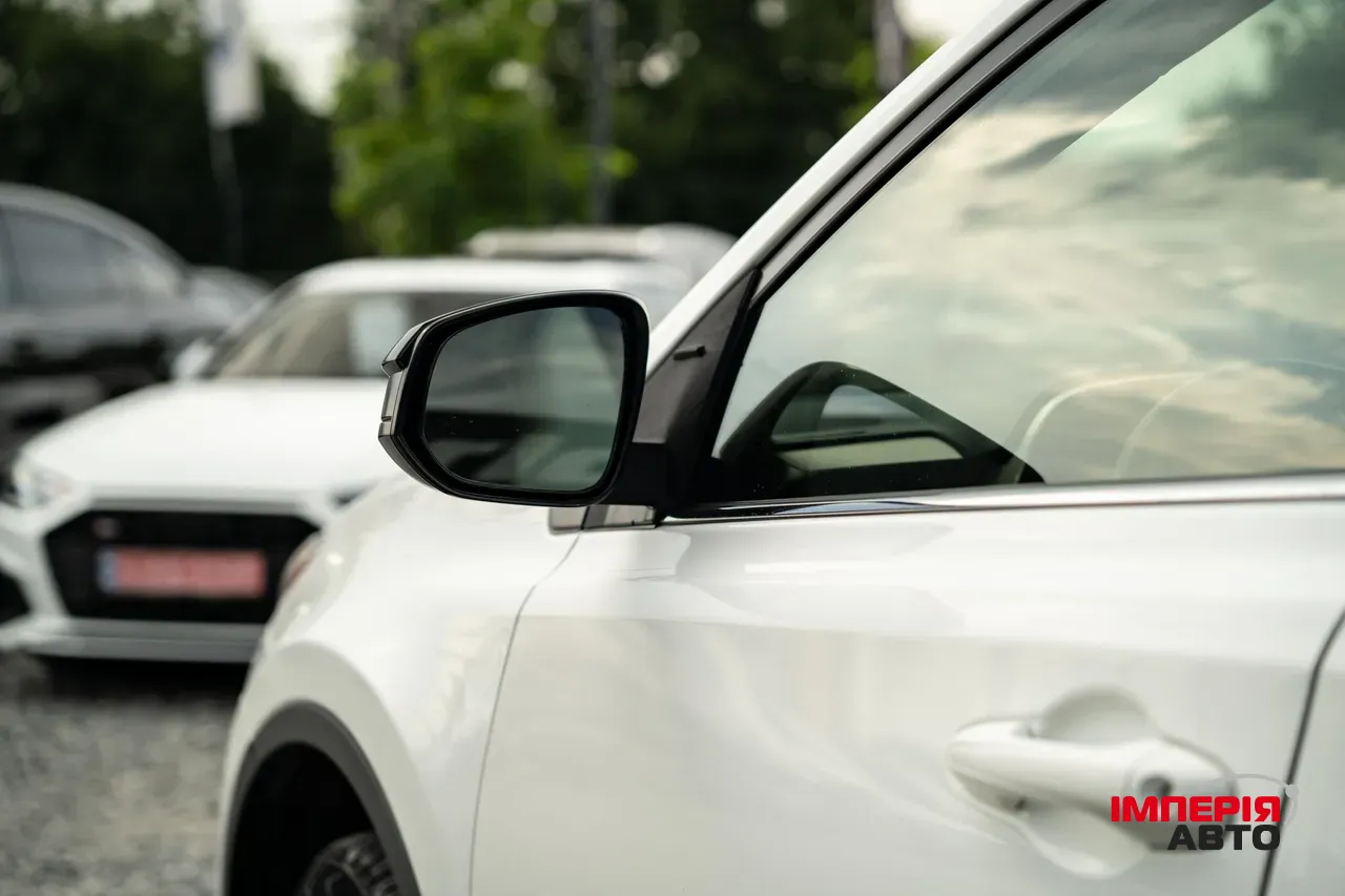 Toyota RAV4 - фото 9