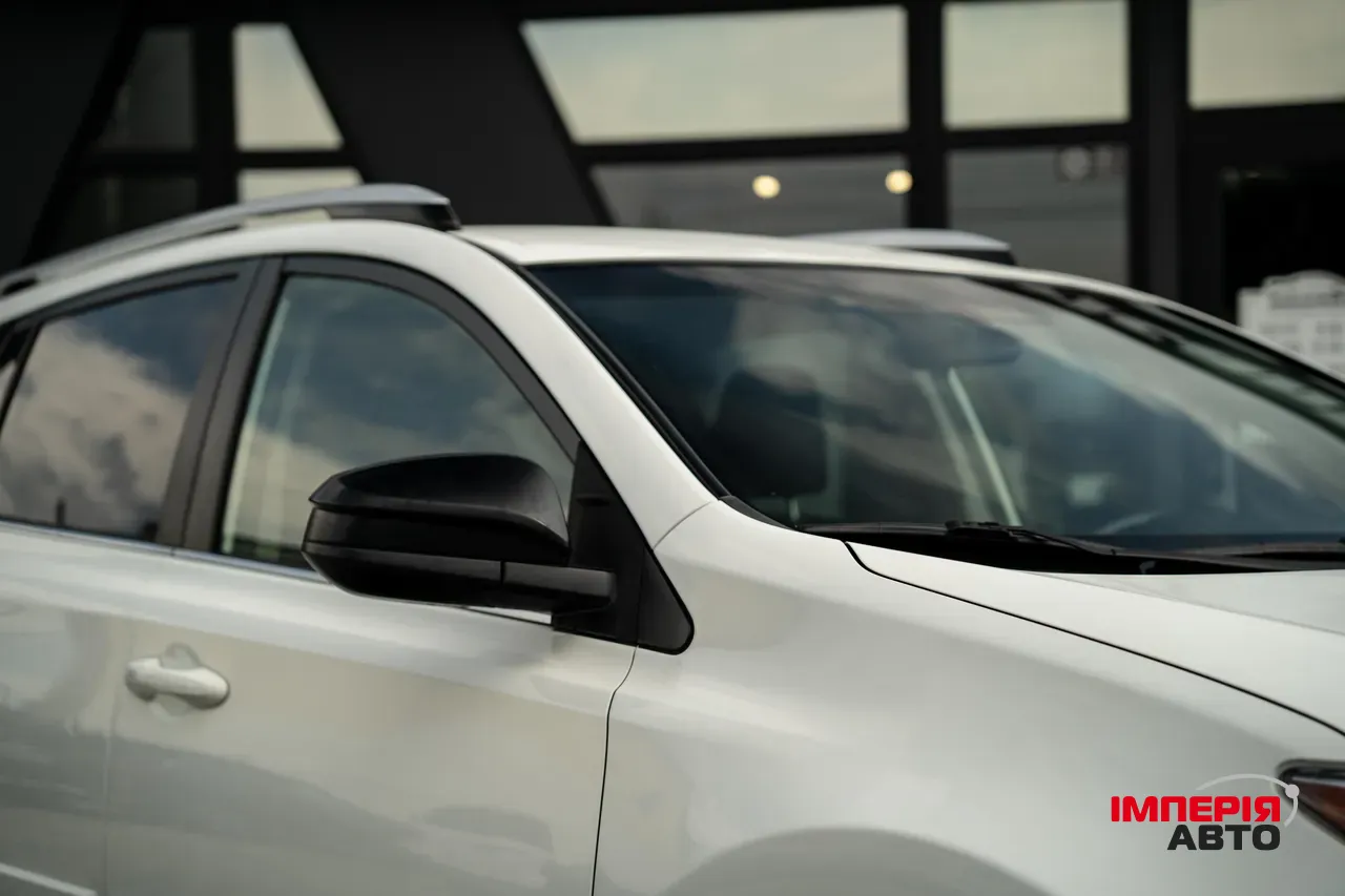 Toyota RAV4 - фото 16