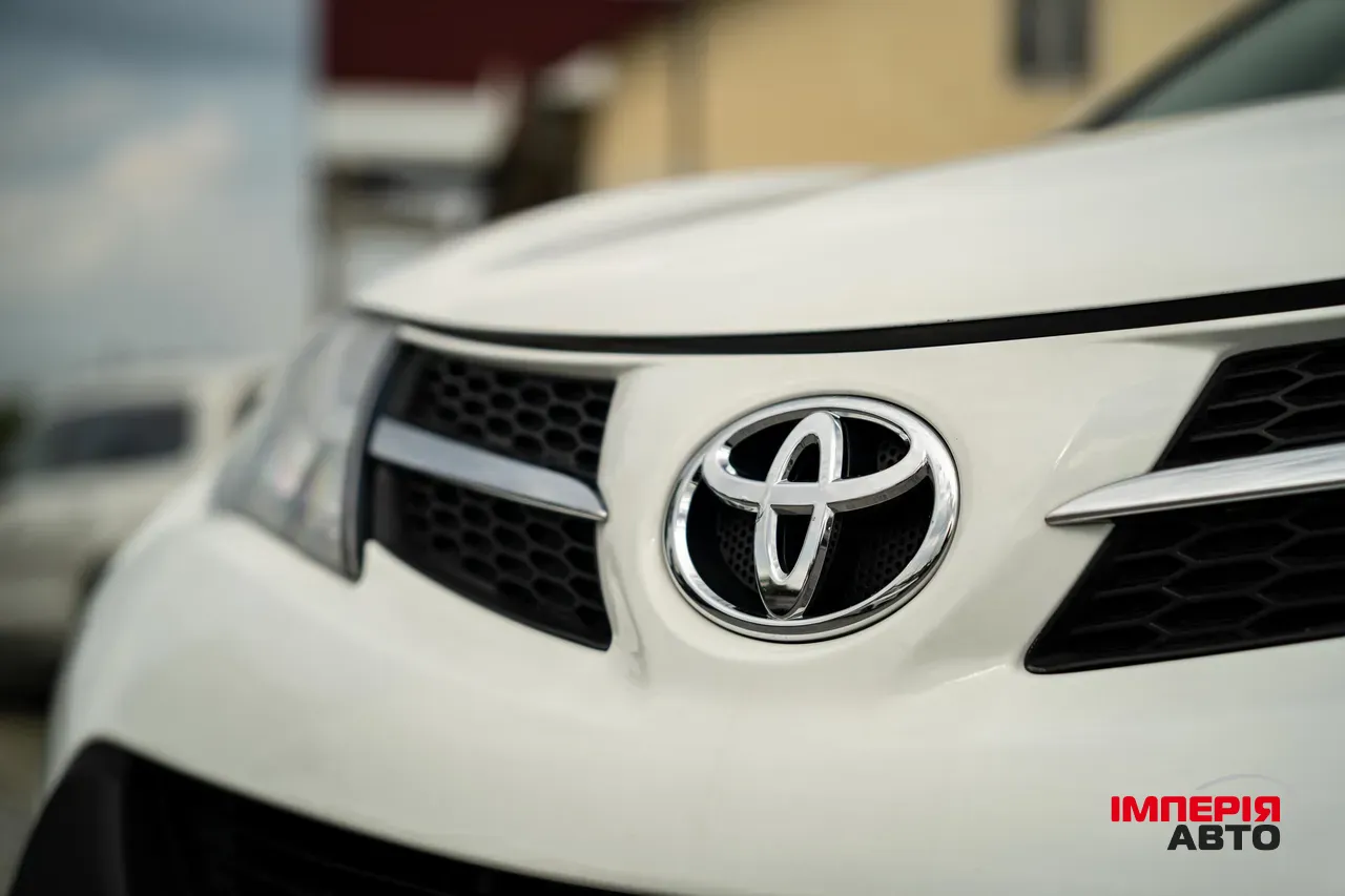 Toyota RAV4 - фото 20