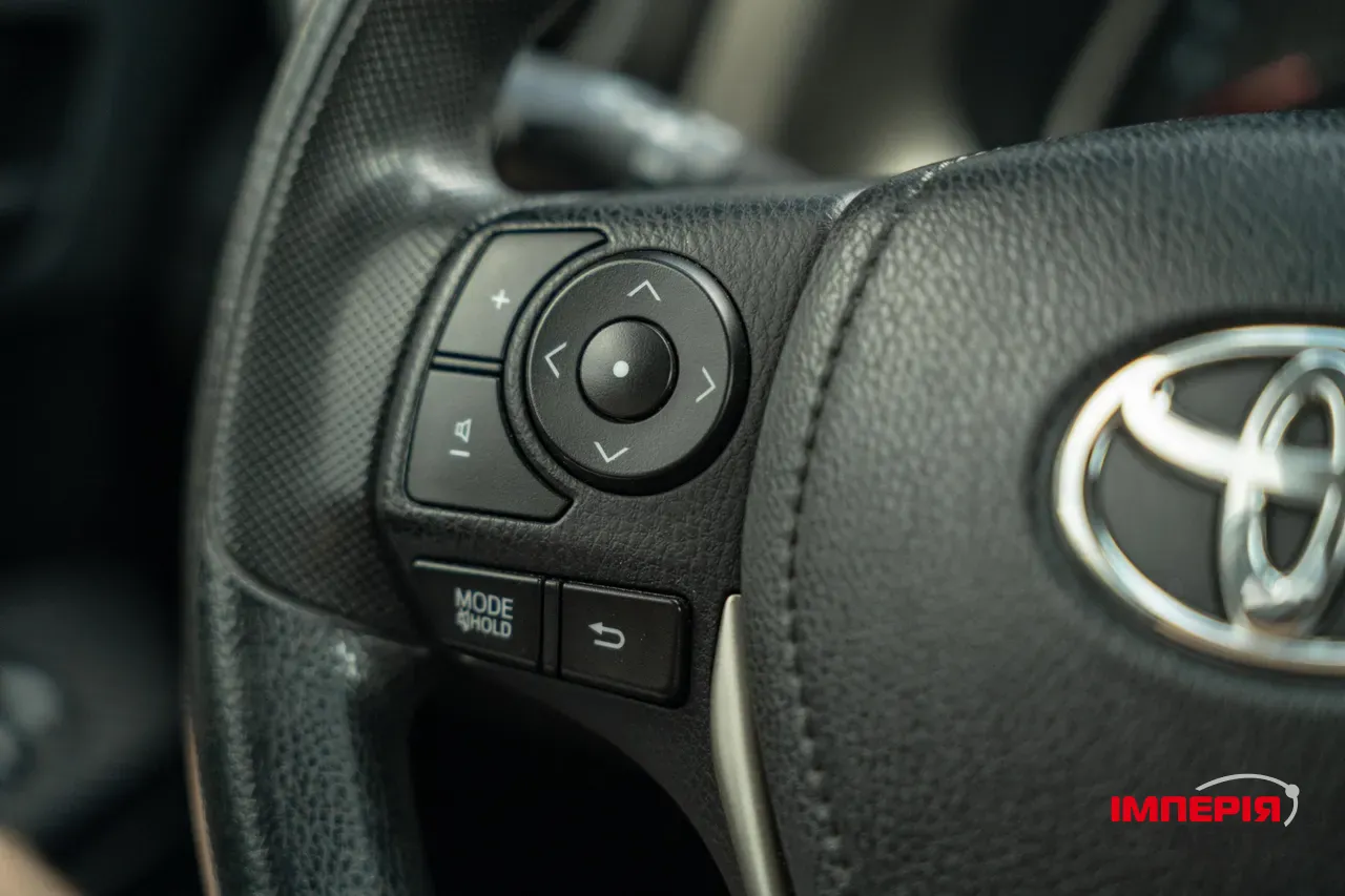 Toyota RAV4 - фото 32