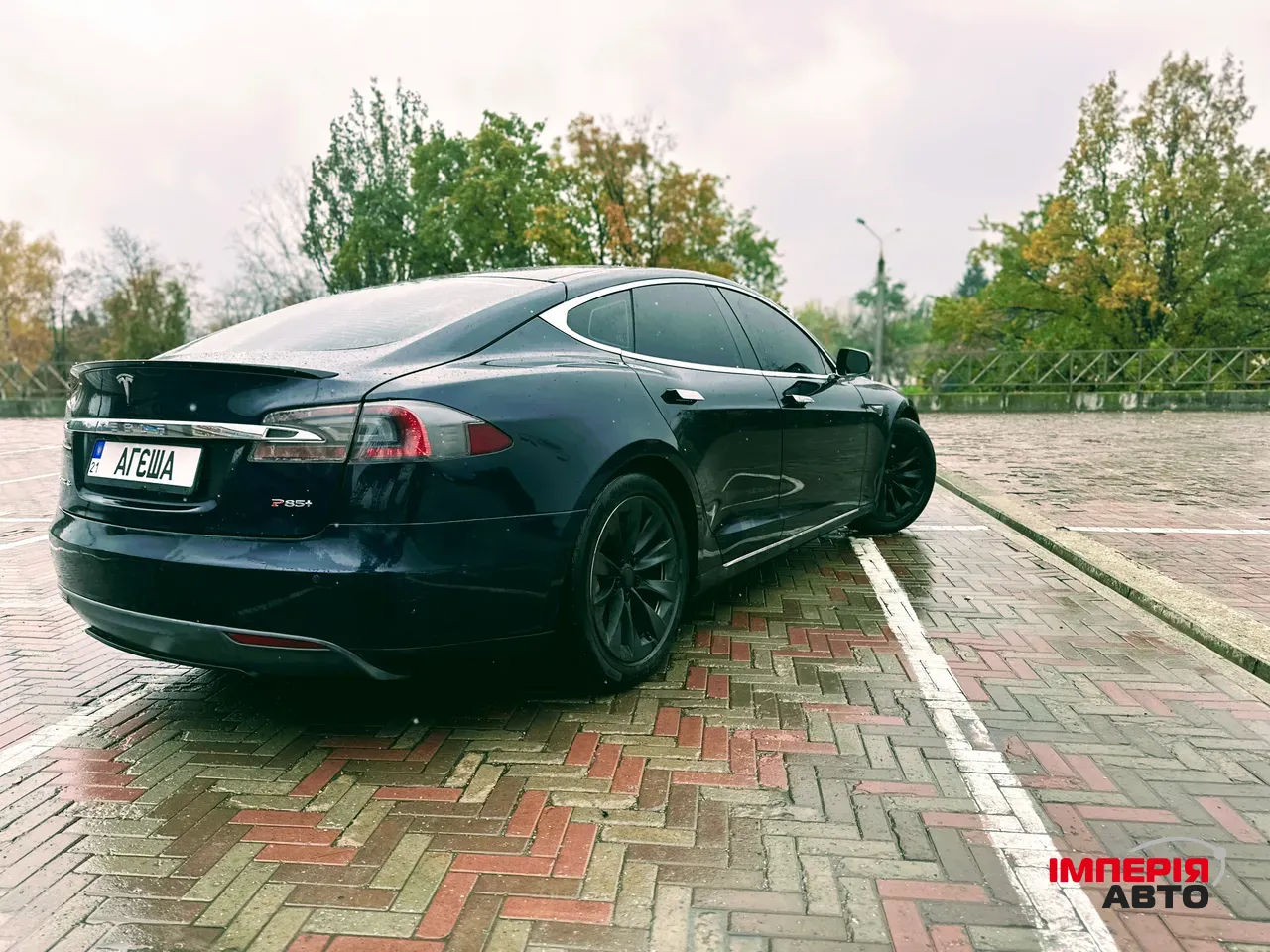 Tesla Model S - фото 4