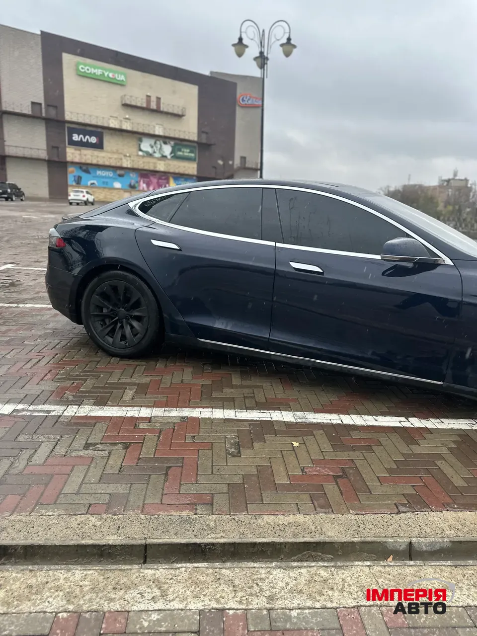 Tesla Model S - фото 7