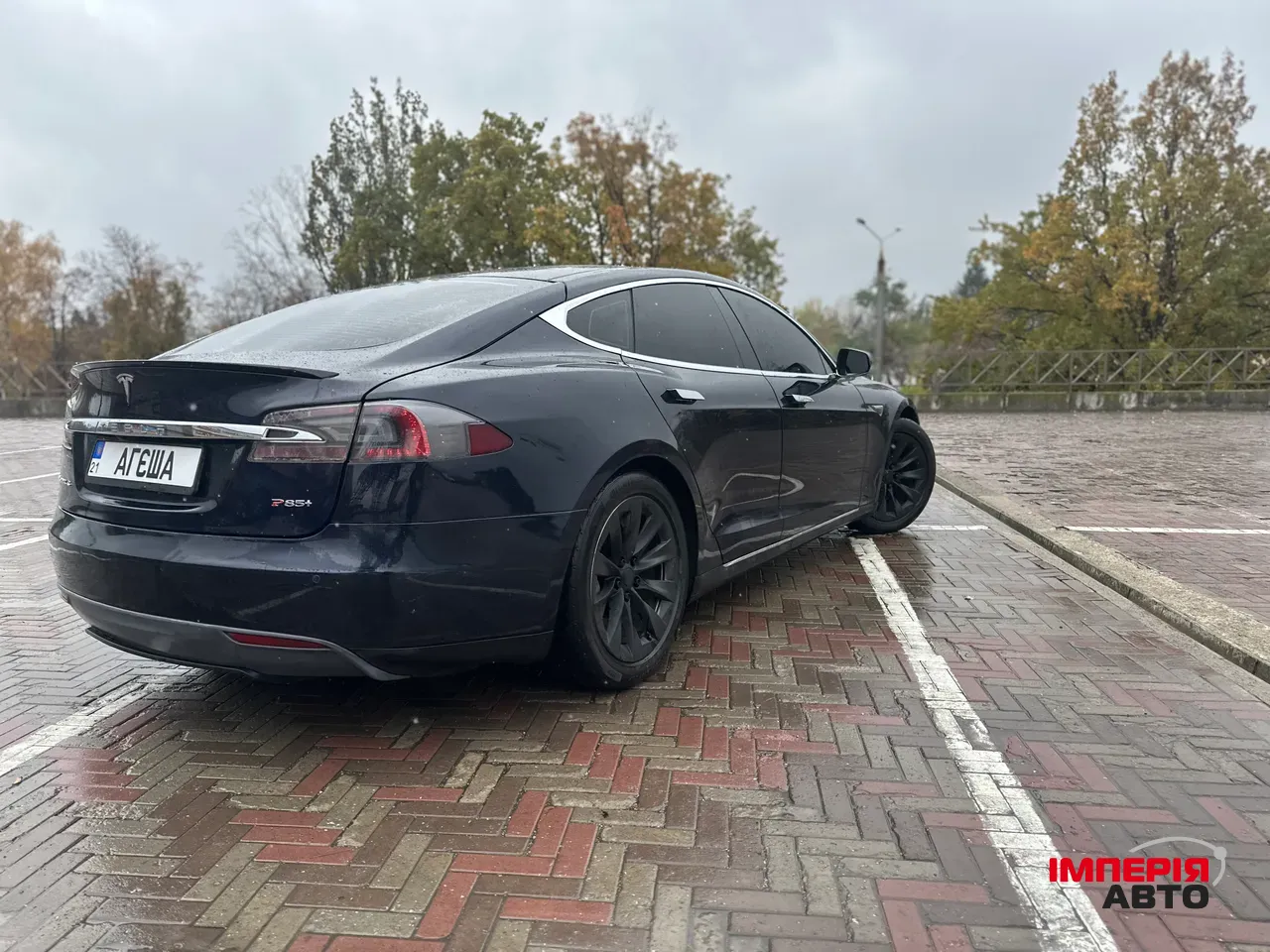 Tesla Model S - фото 5