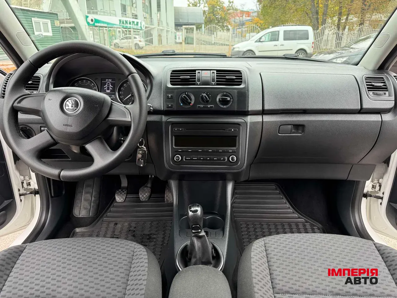 Skoda Fabia - фото 10