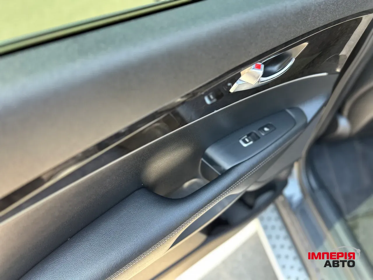 Kia Sorento - фото 11