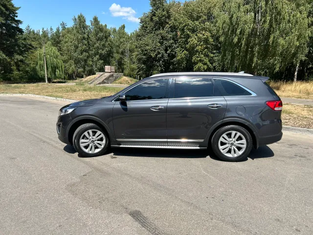 Kia Sorento - фото 5