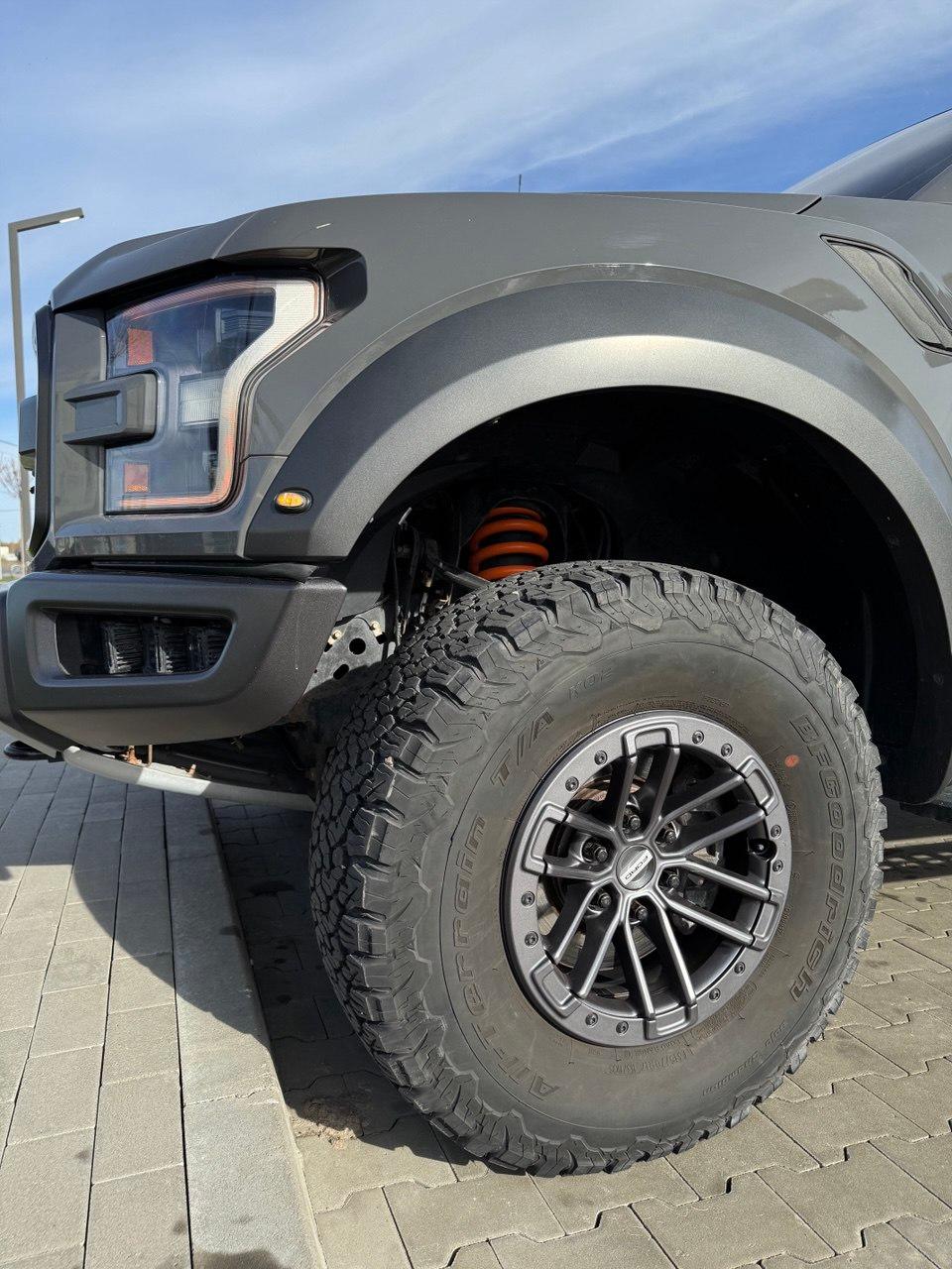 Ford F-150 - фото 79