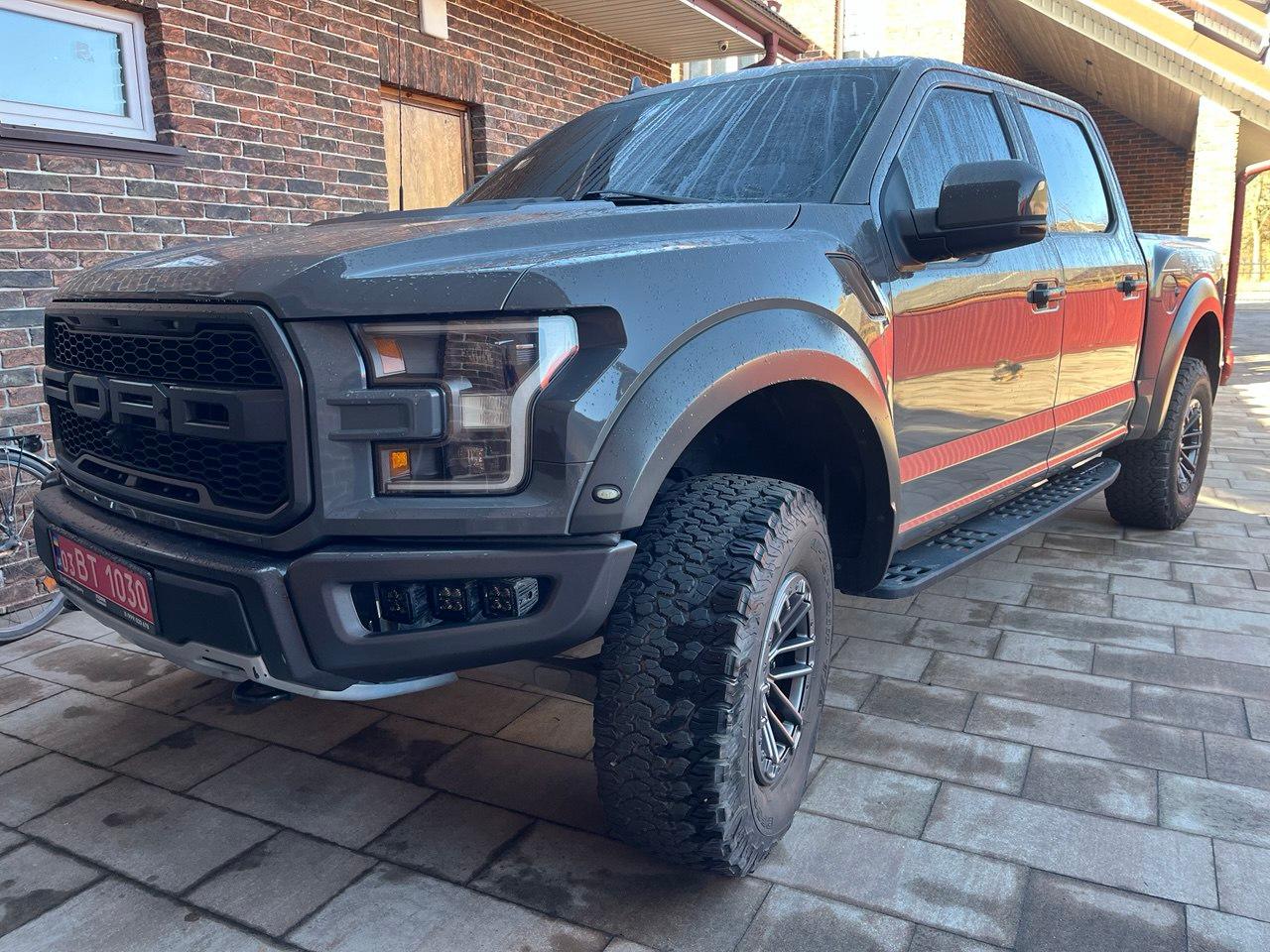 Ford F-150 - фото 3