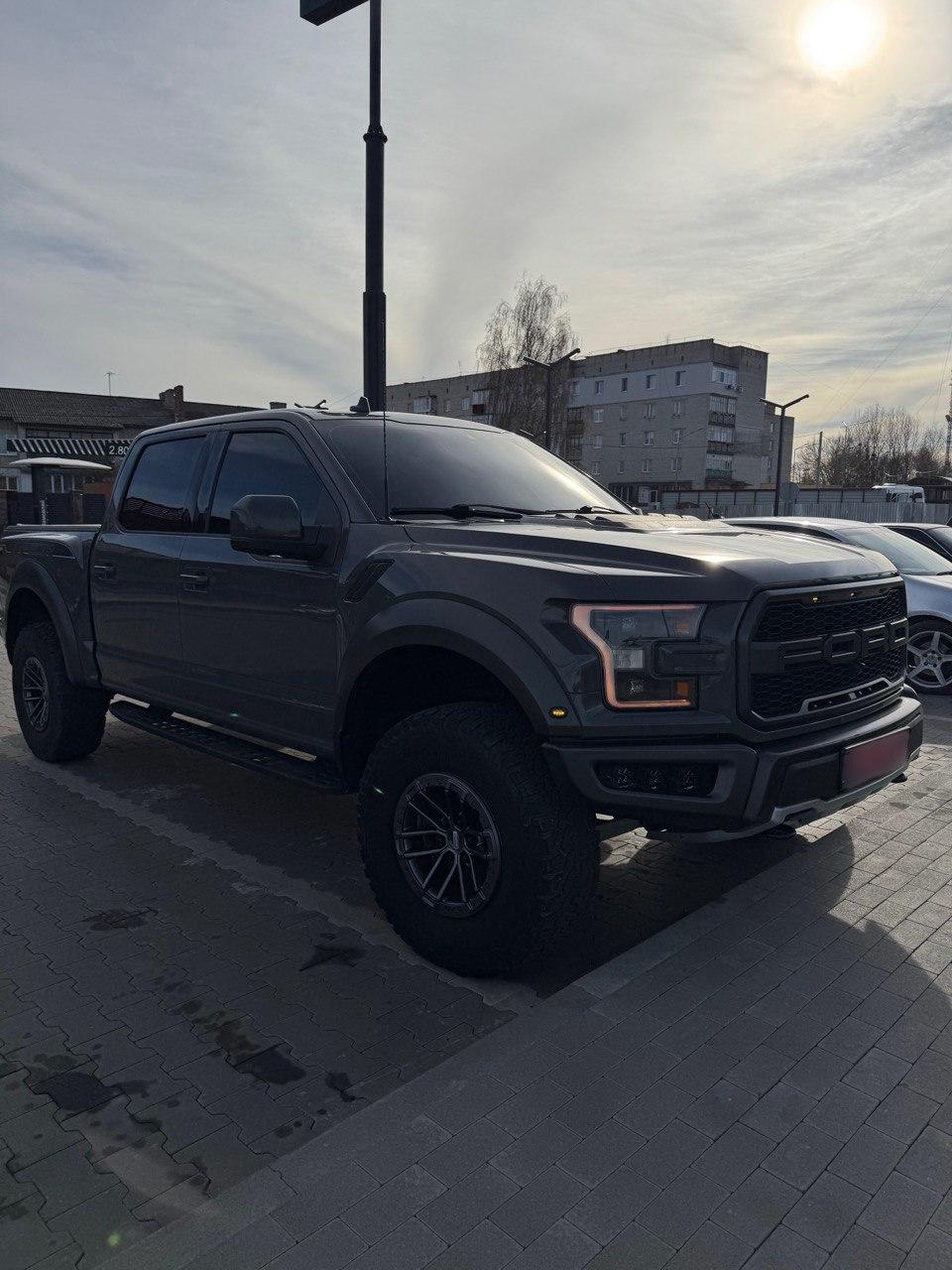 Ford F-150 - фото 61