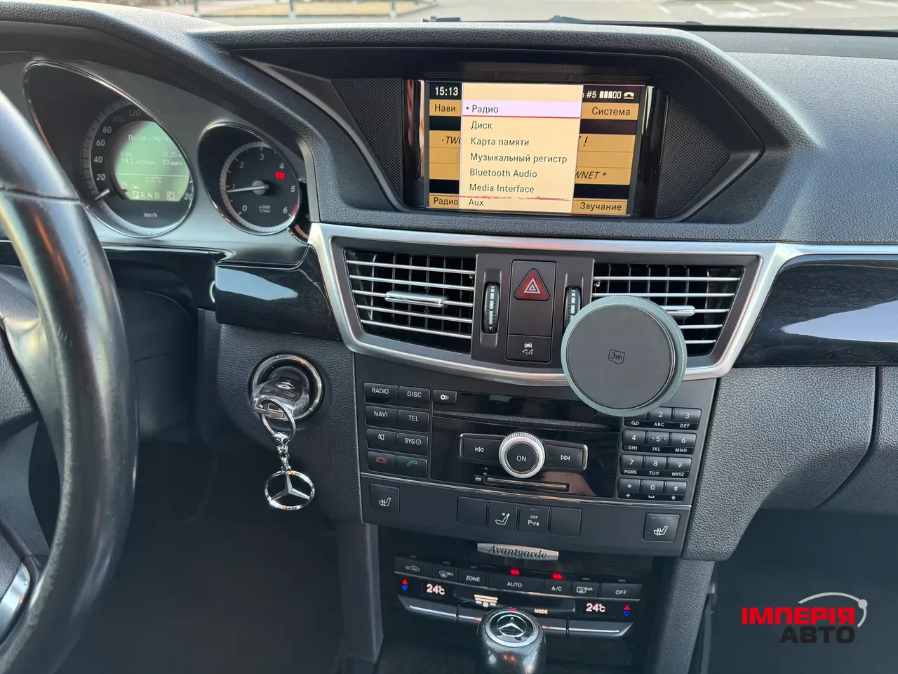 Mercedes-Benz E-Класс - фото 32