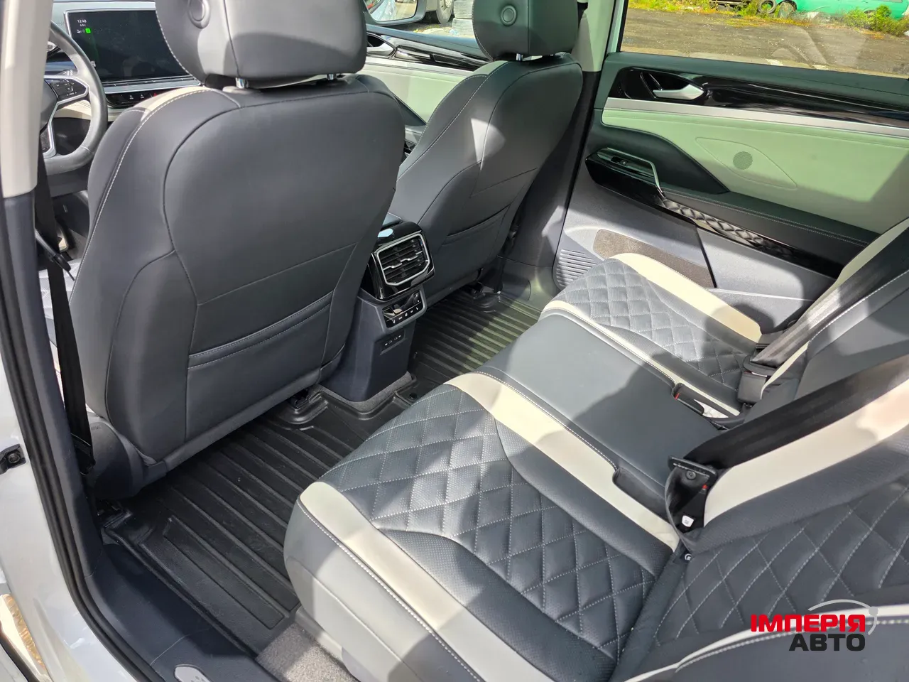 Volkswagen ID.6 - фото 13