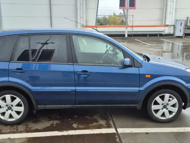 Ford Fusion - фото 3