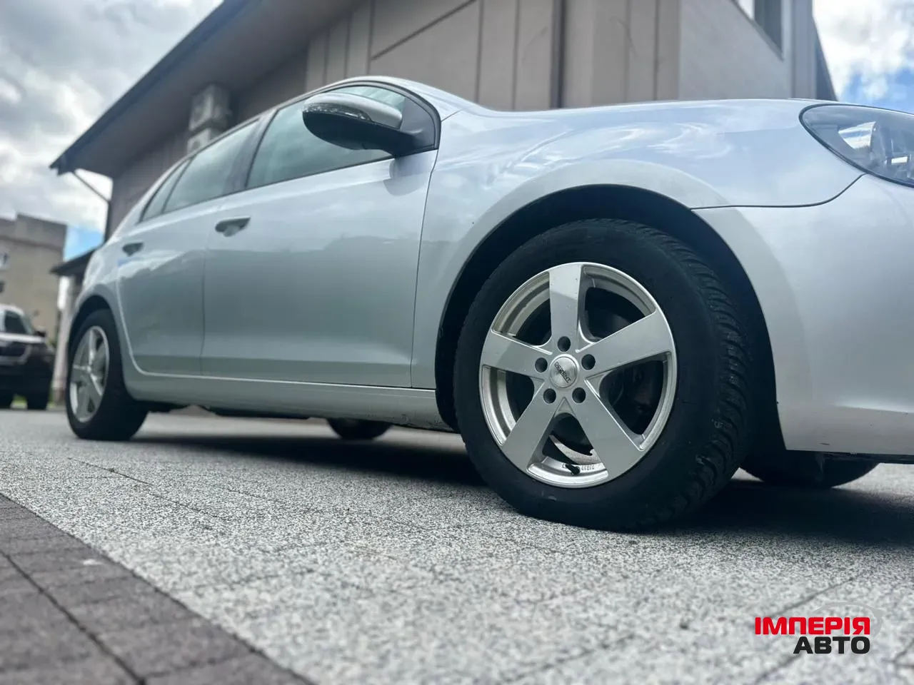 Volkswagen Golf - фото 16