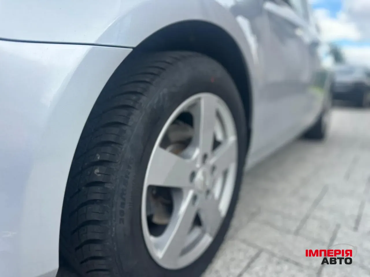 Volkswagen Golf - фото 19