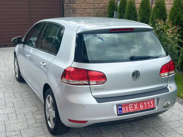 Volkswagen Golf - фото 4