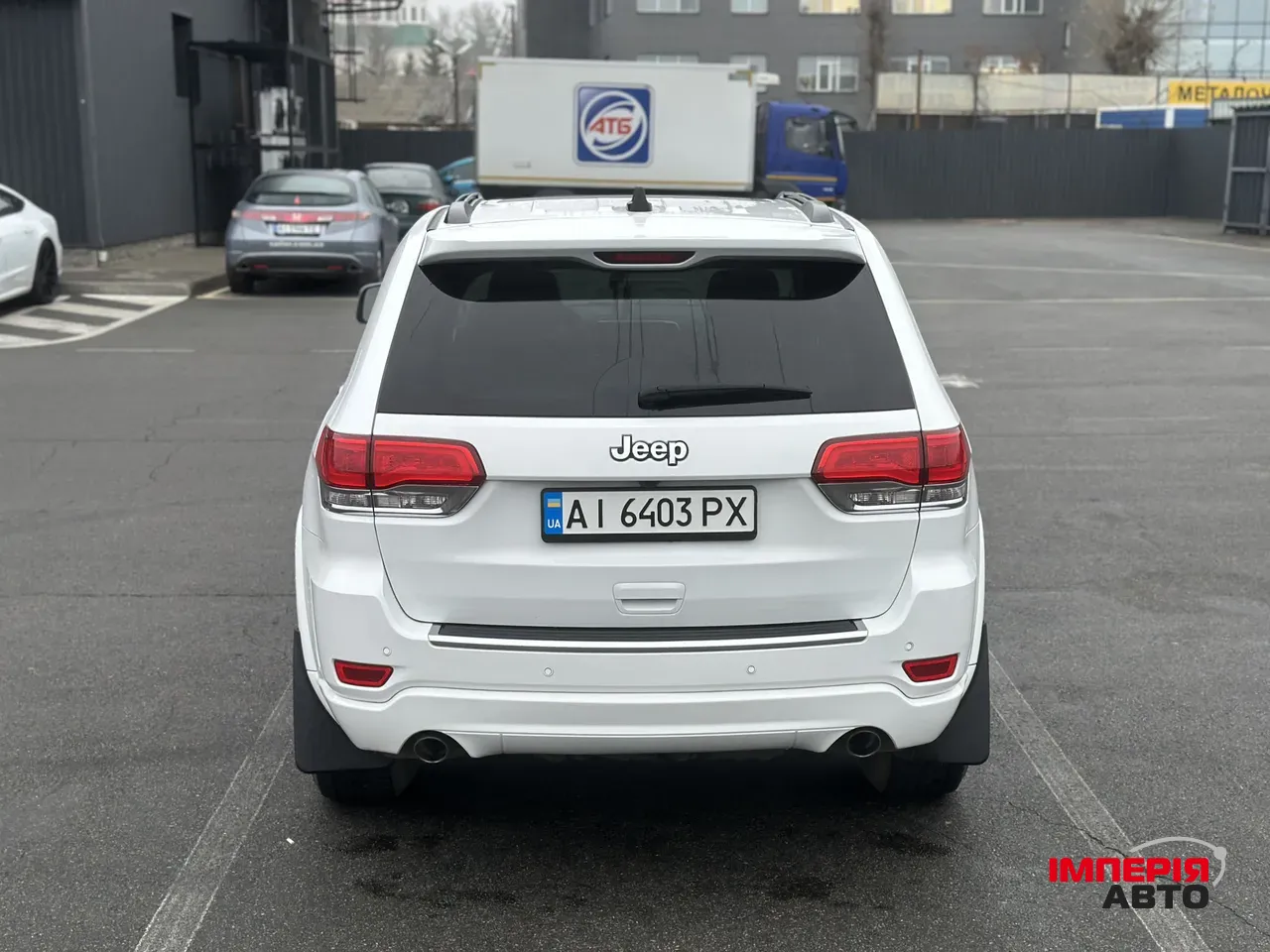 Jeep Grand Cherokee - фото 9