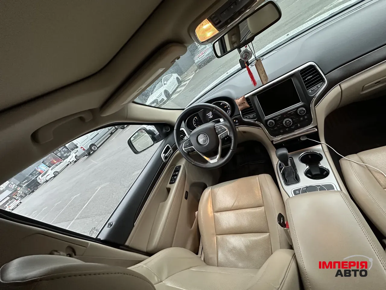 Jeep Grand Cherokee - фото 13