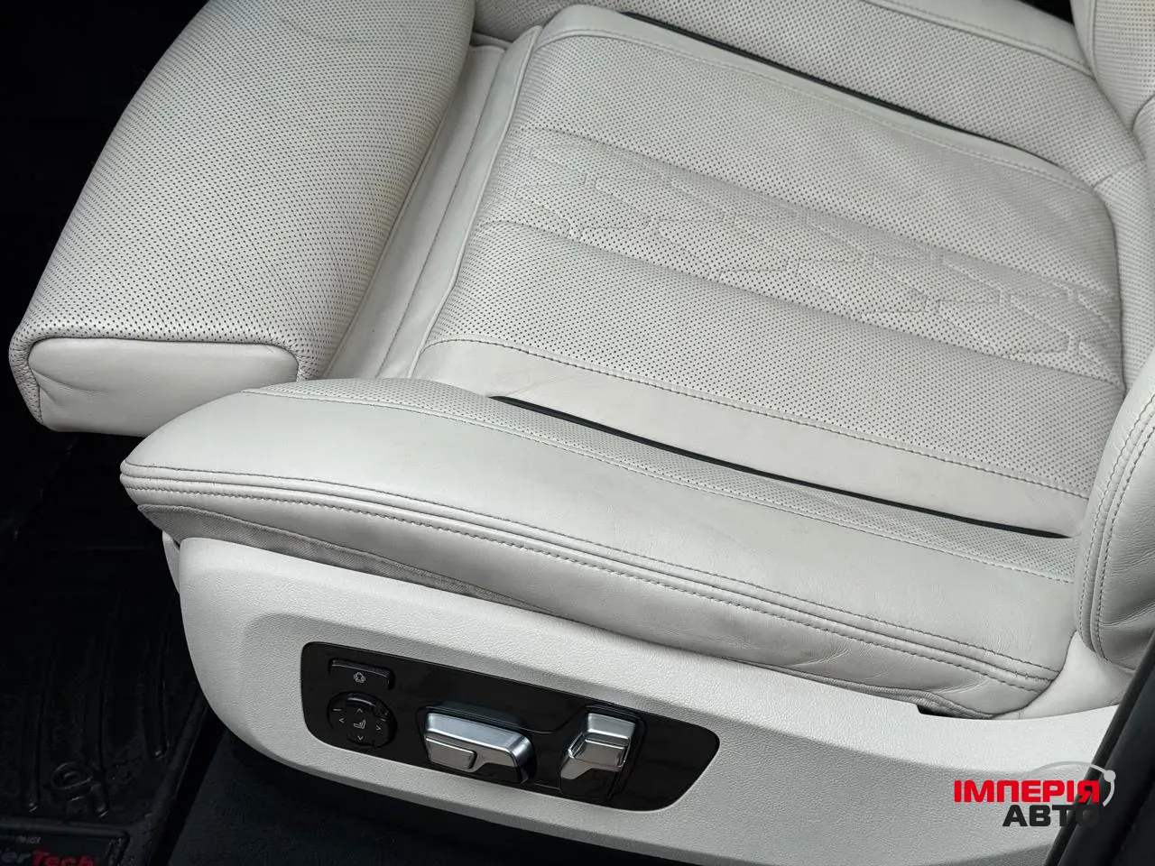 BMW X7 - фото 17