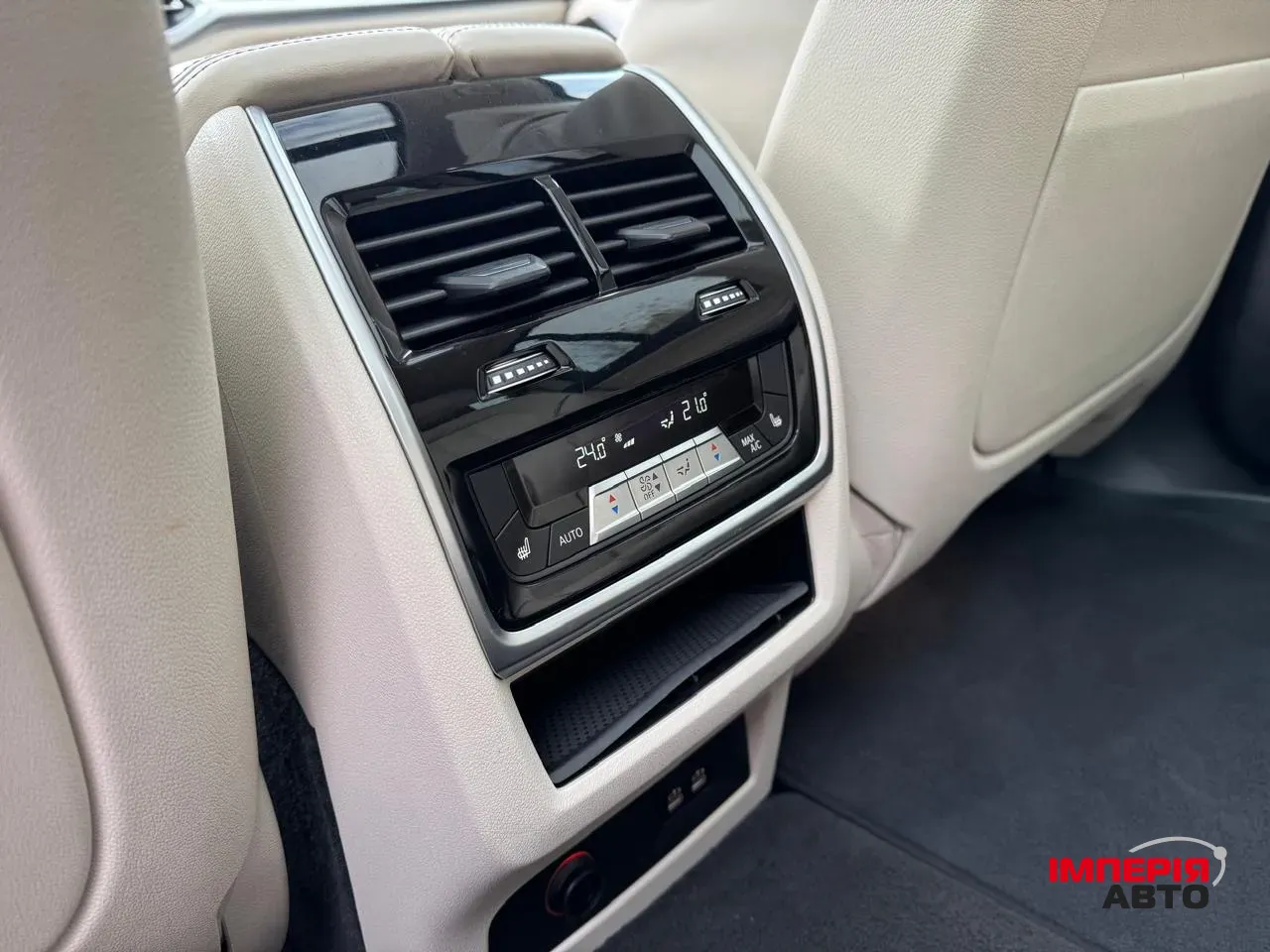 BMW X7 - фото 16