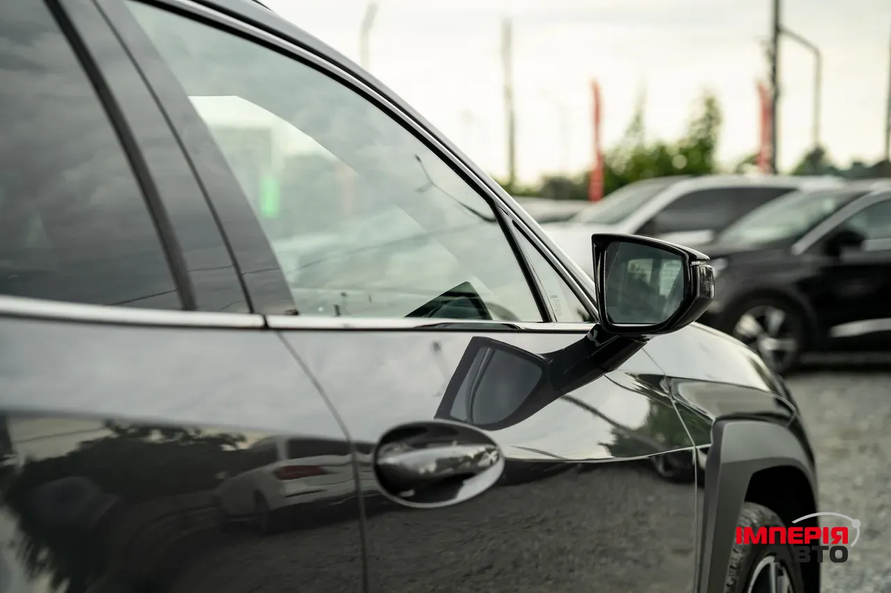 Lexus UX - фото 22