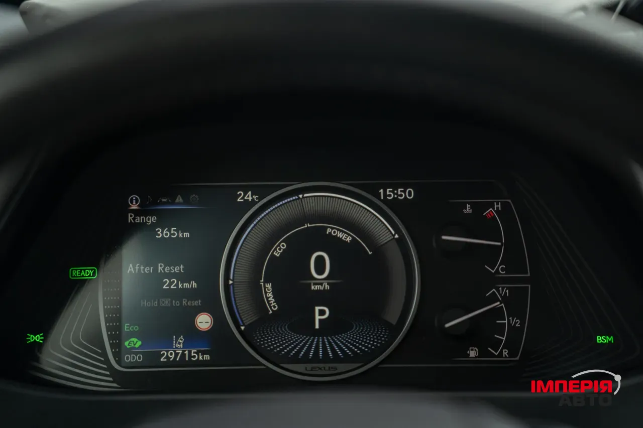 Lexus UX - фото 32