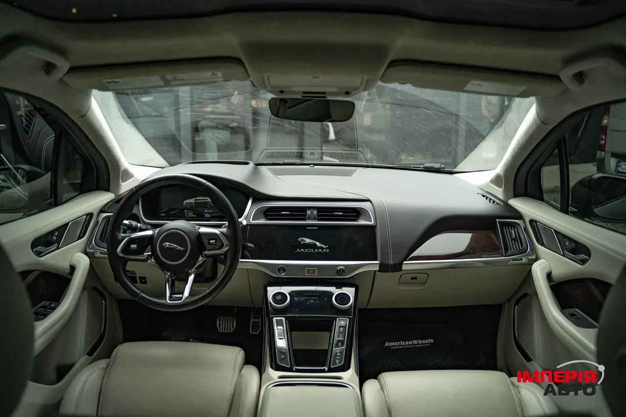 Jaguar I-Pace - фото 19