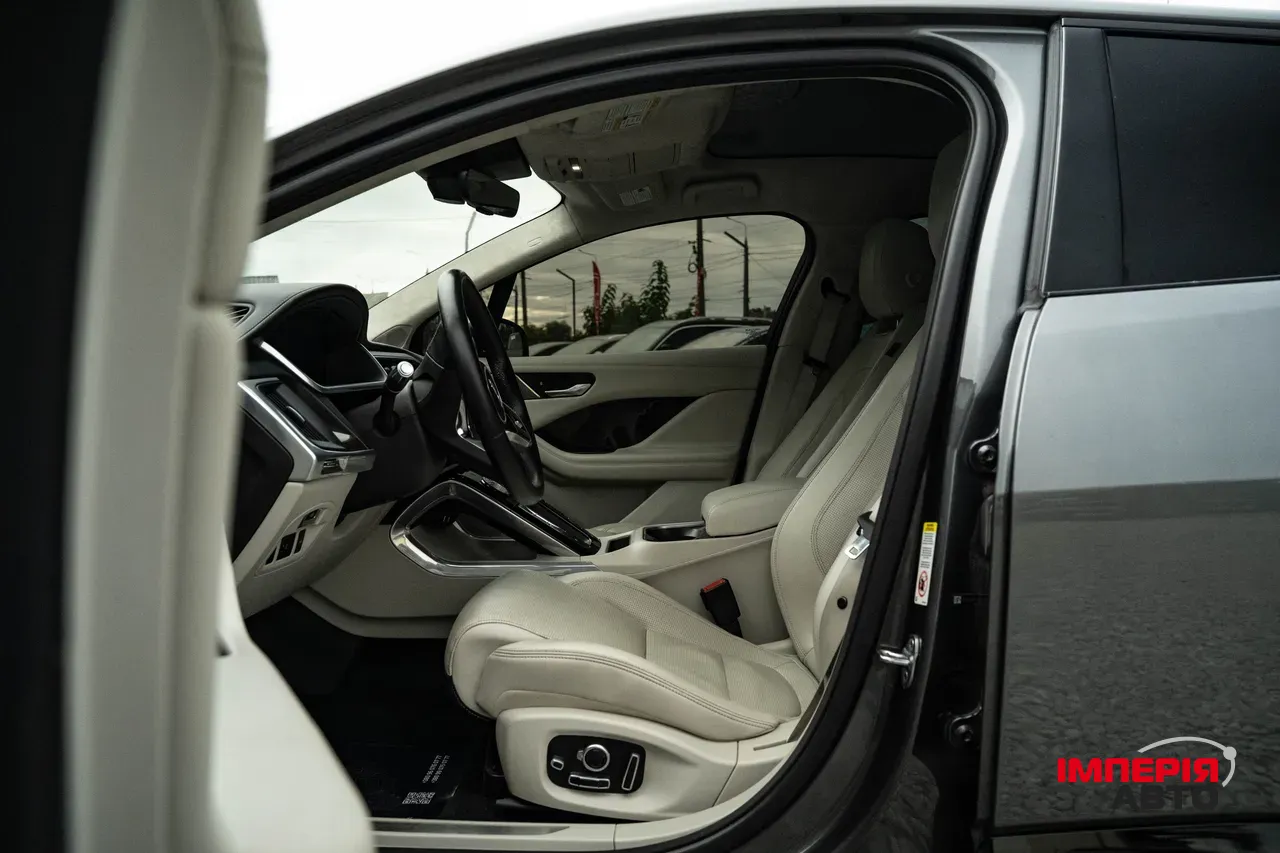 Jaguar I-Pace - фото 13