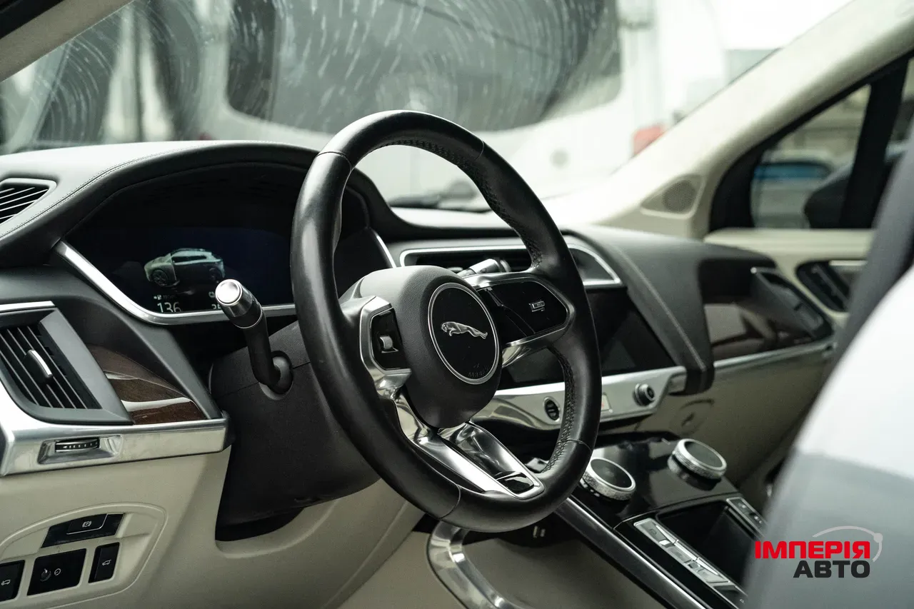 Jaguar I-Pace - фото 18
