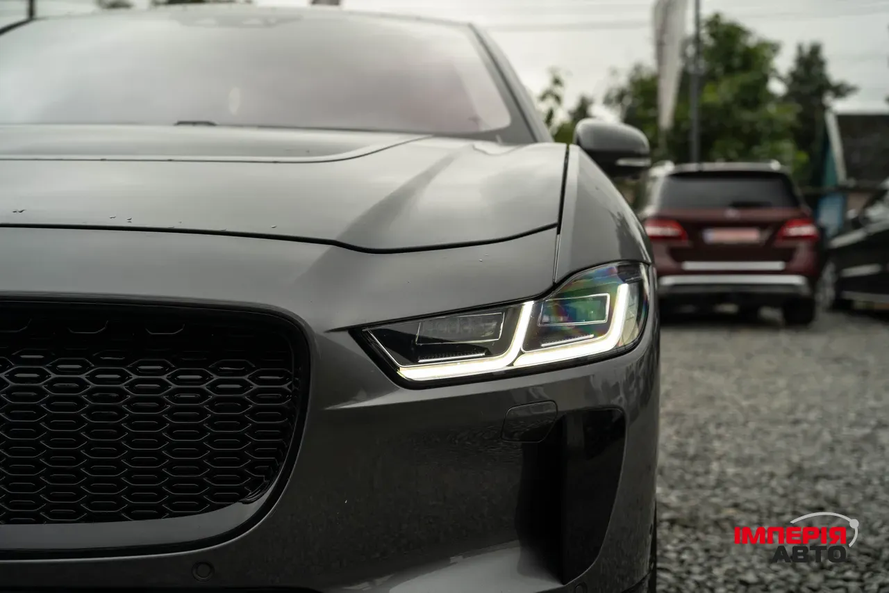 Jaguar I-Pace - фото 8