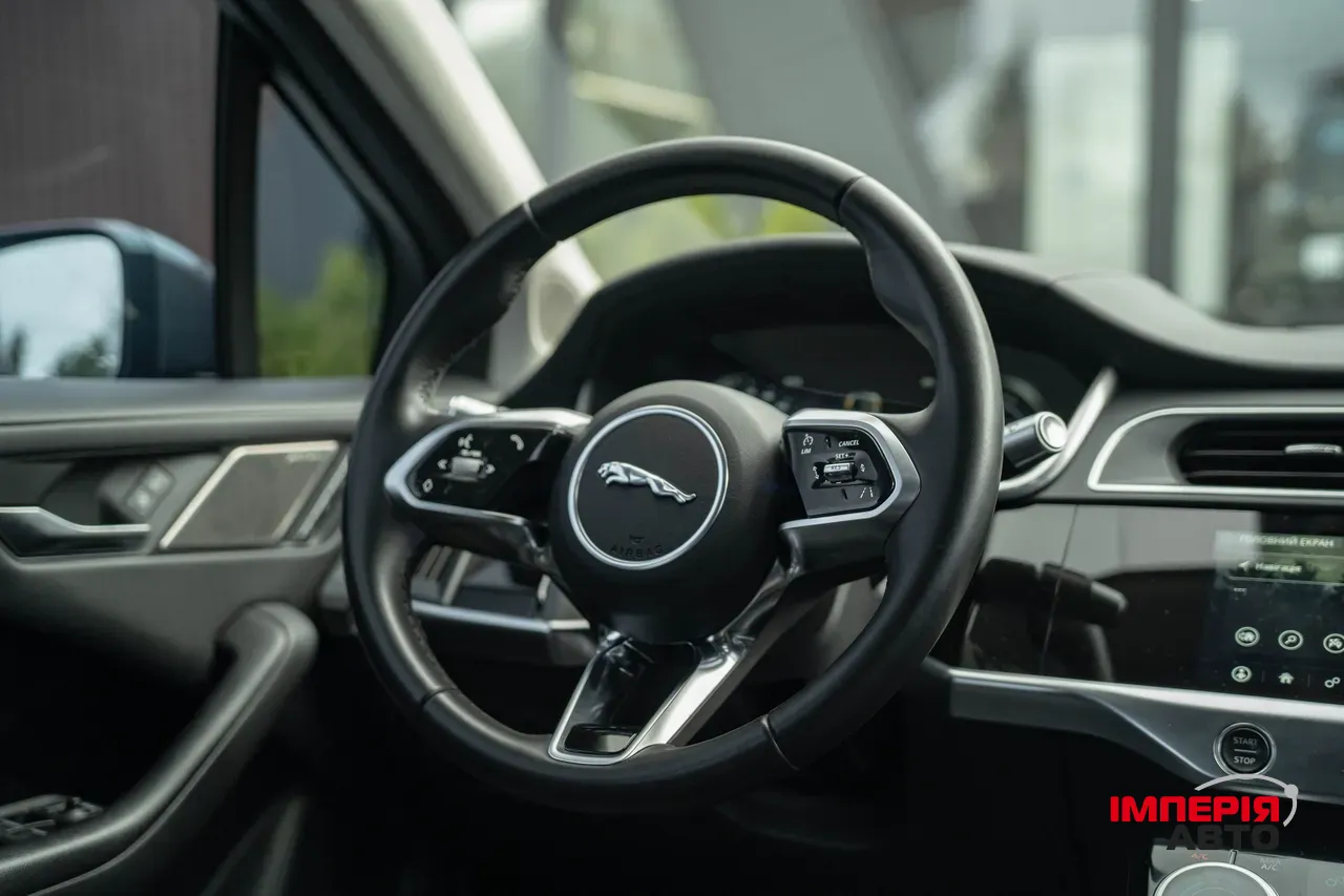 Jaguar I-Pace - фото 18