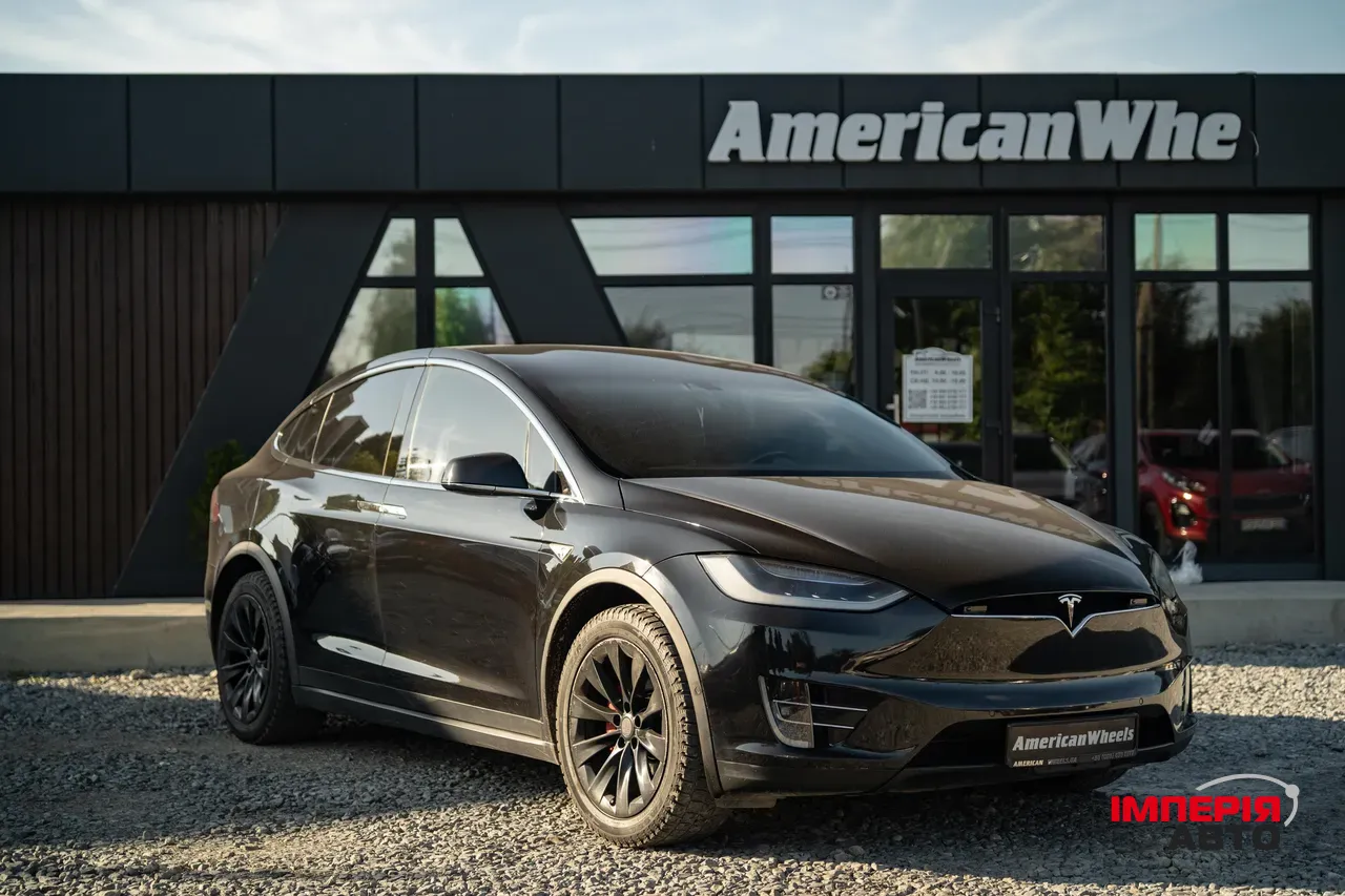 Tesla Model X - фото 3
