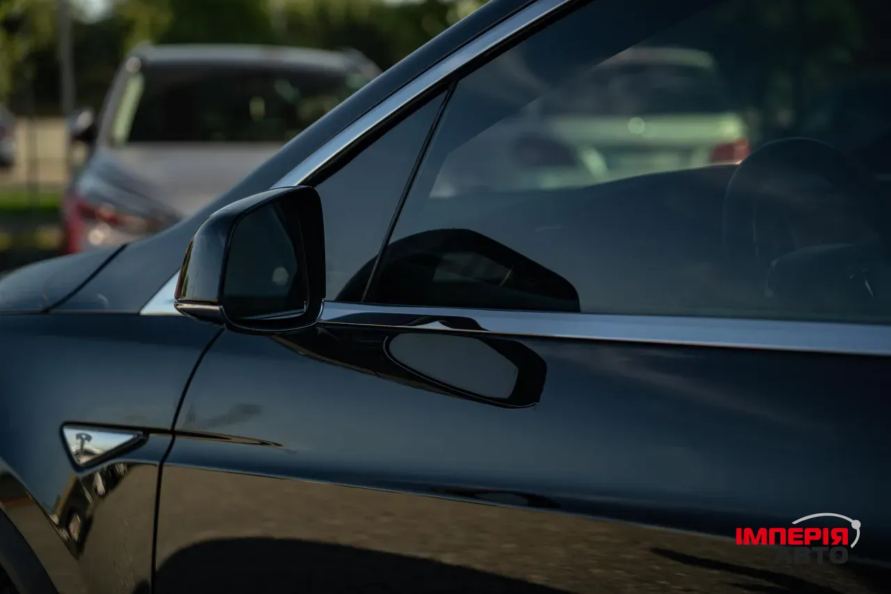 Tesla Model X - фото 20