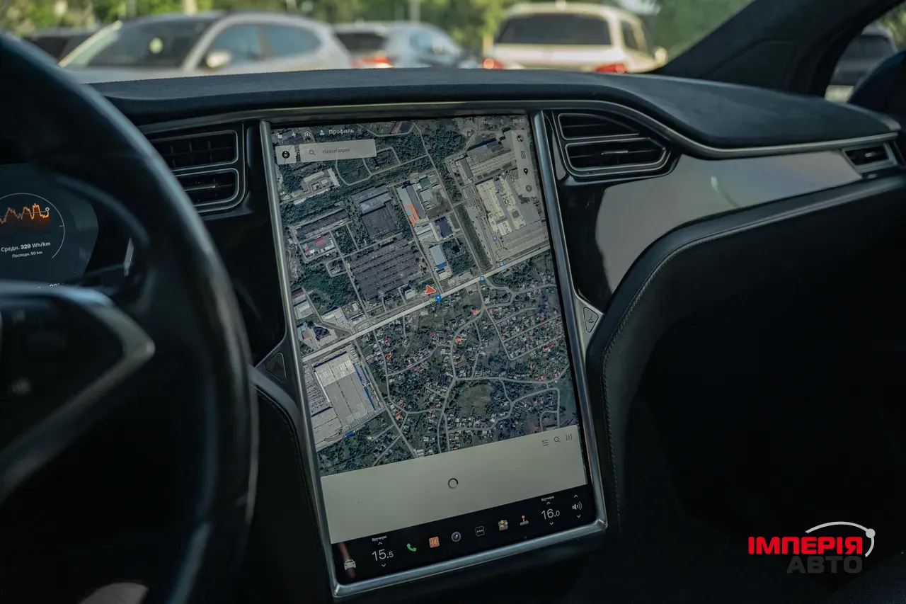 Tesla Model X - фото 31