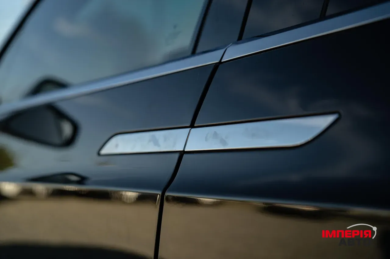 Tesla Model X - фото 22