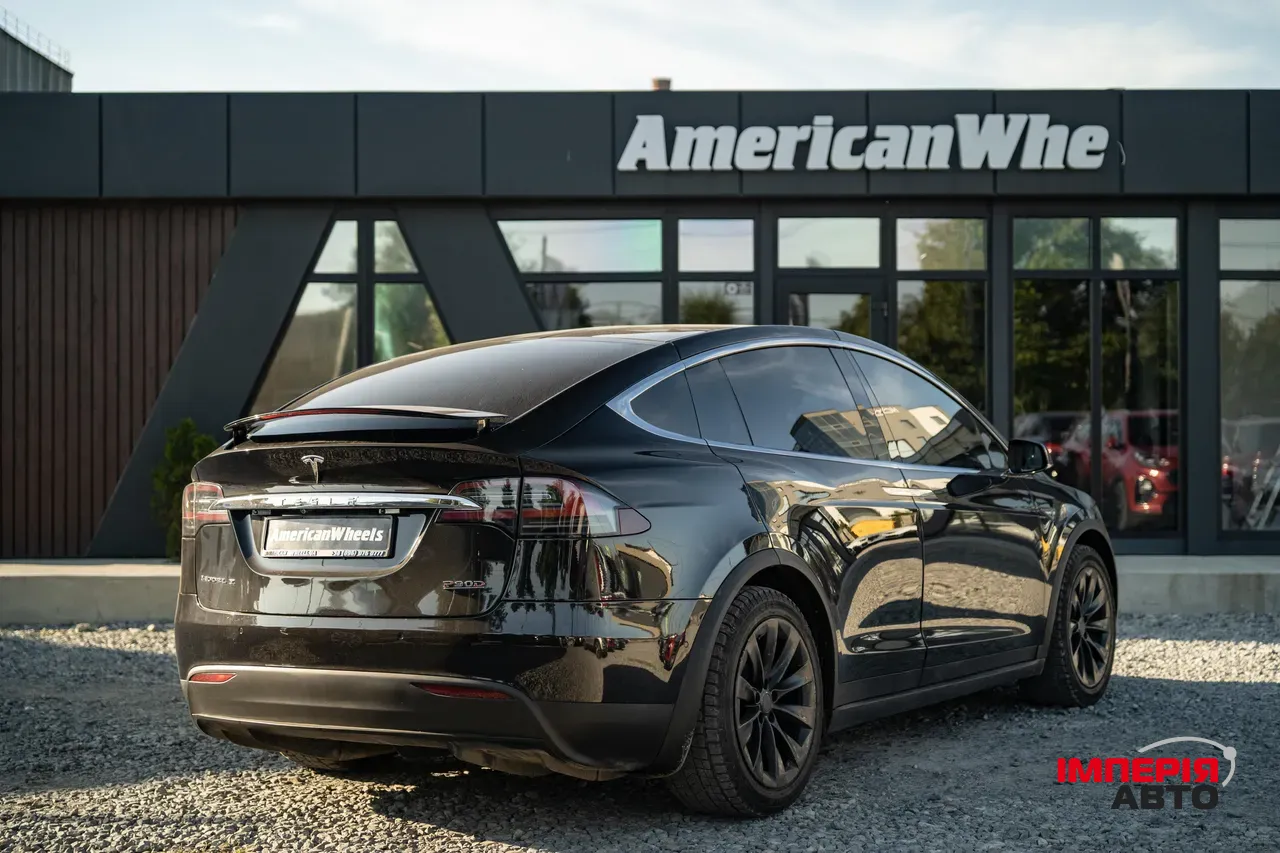 Tesla Model X - фото 5