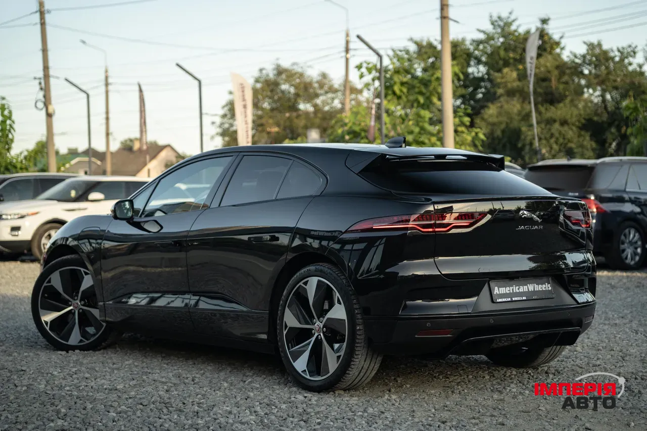 Jaguar I-Pace - фото 7