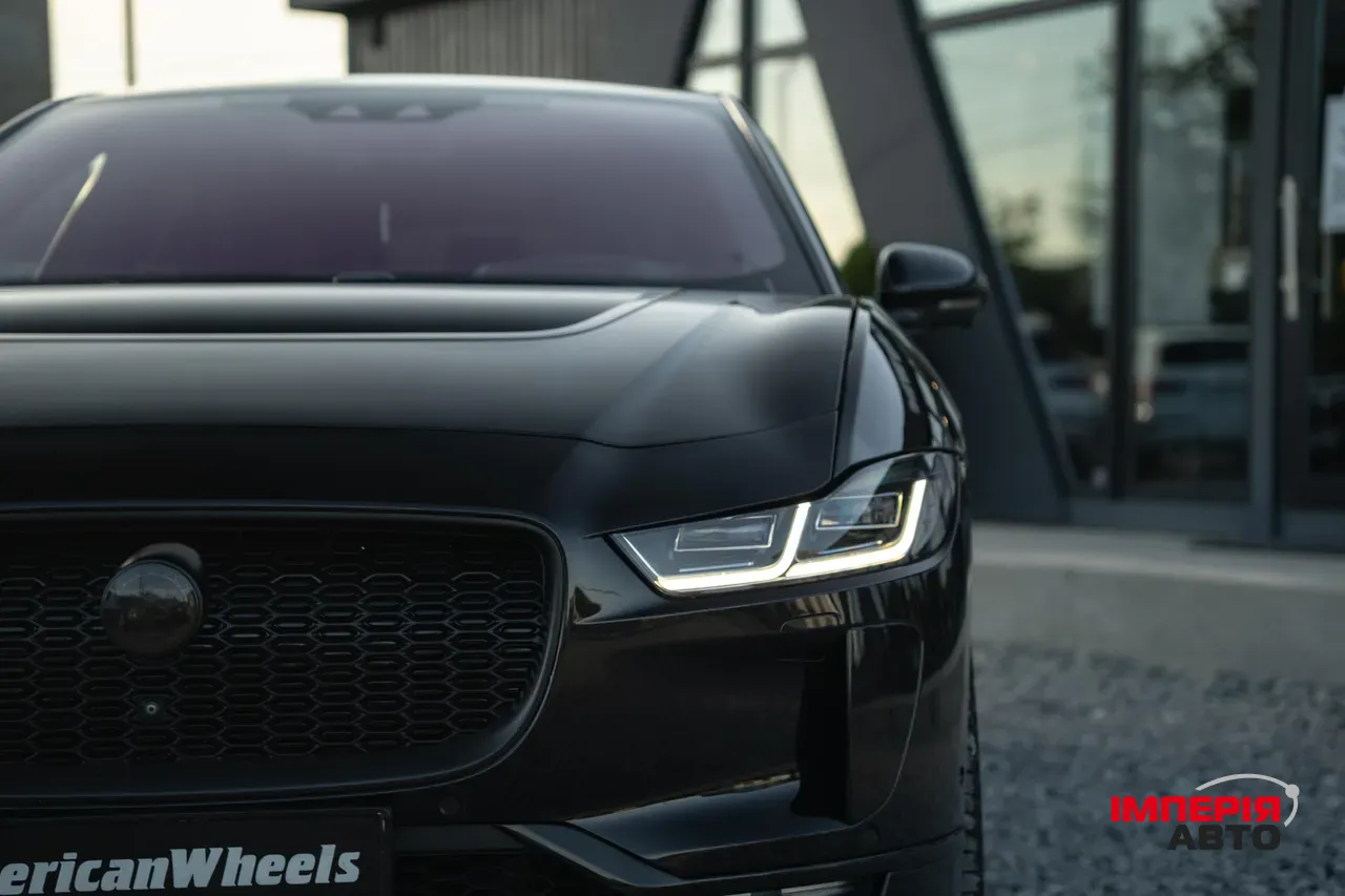 Jaguar I-Pace - фото 15