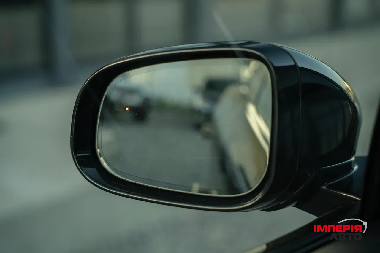 Jaguar I-Pace - фото 21