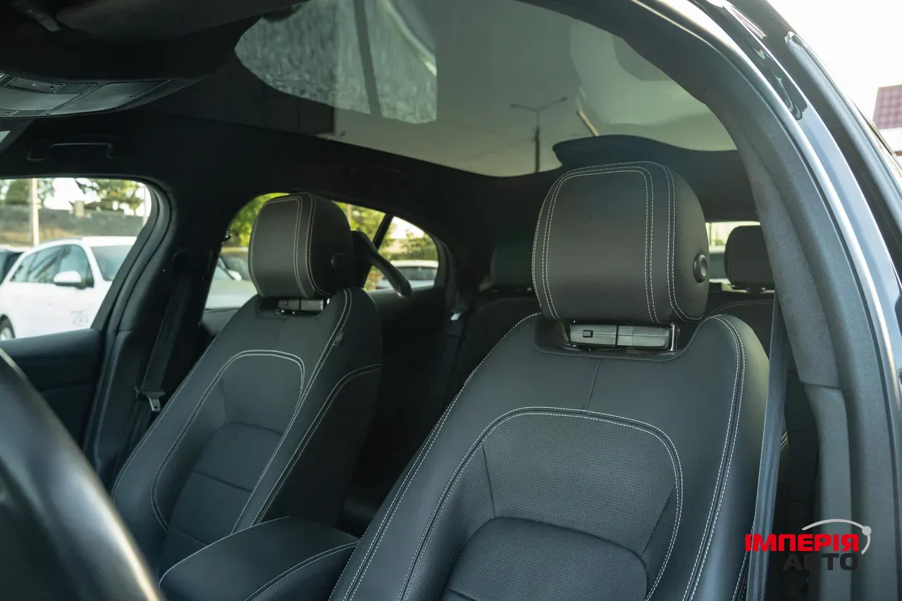 Jaguar I-Pace - фото 43
