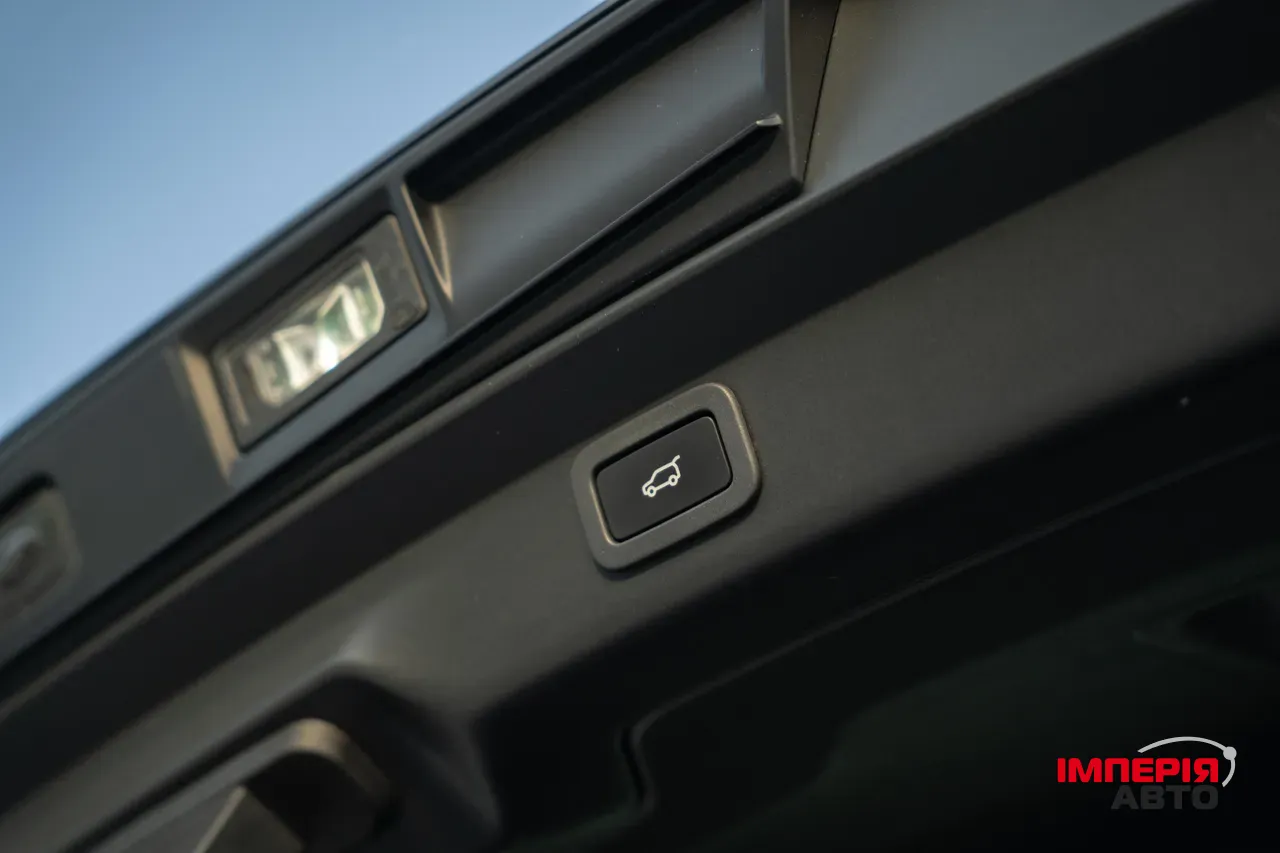 Jaguar I-Pace - фото 48