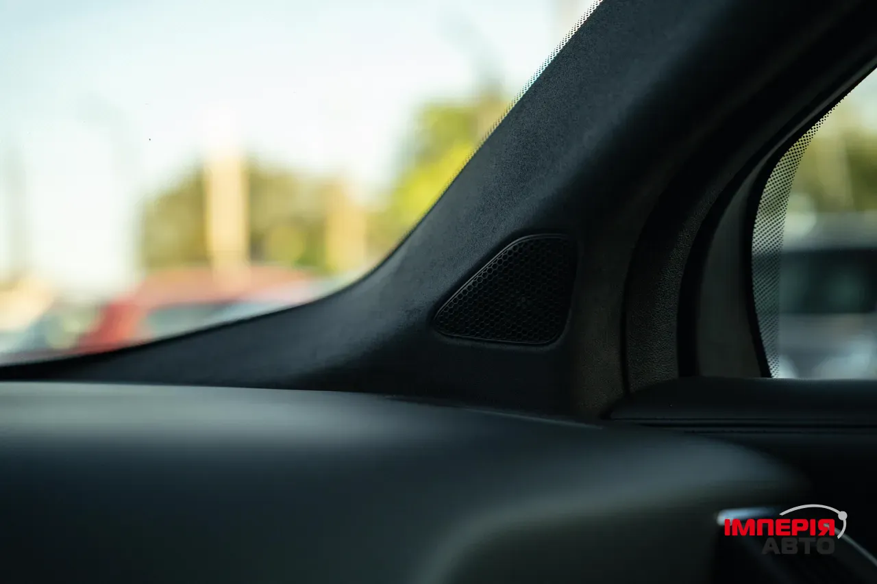 Jaguar I-Pace - фото 40