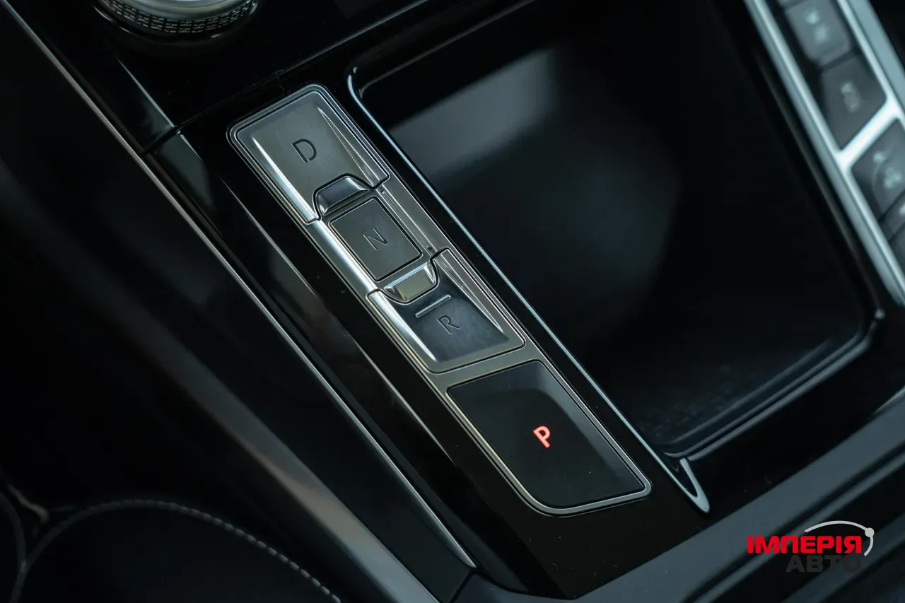 Jaguar I-Pace - фото 38