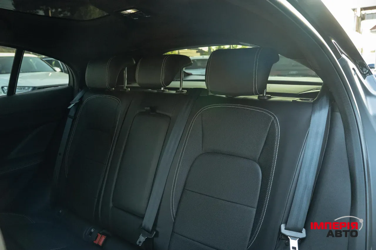 Jaguar I-Pace - фото 45